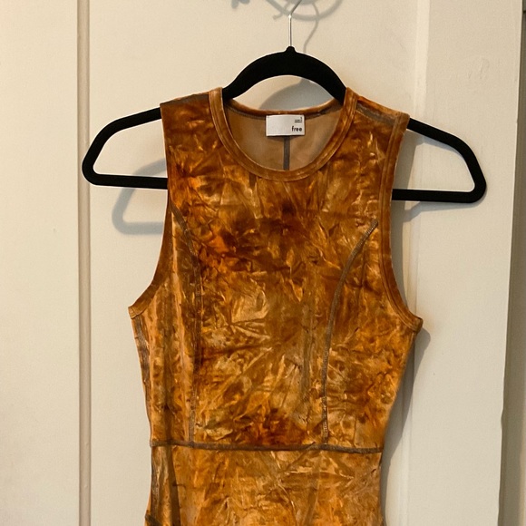 Dress by Aritzia - Picture 5 of 6